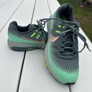 Nike Zoom Structure 20